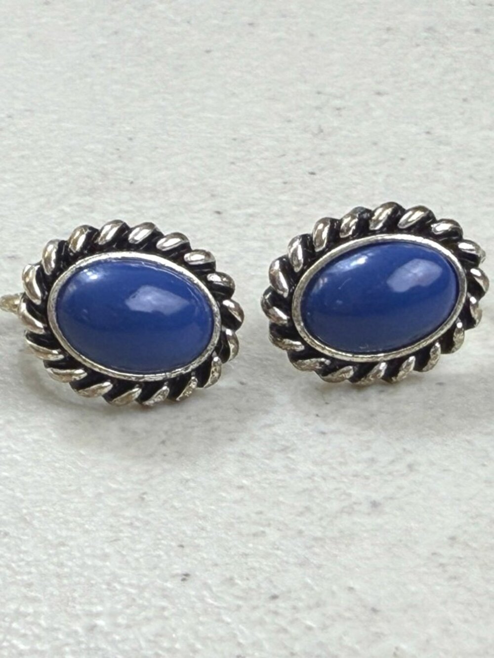 Vintage Blue Oval Acrylic Bead Earrings 80s Silver Tone Metal Rope Clip Ons